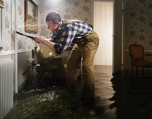 Don’t Get Soaked! A Guide to Stopping Leaking Pipes in Your Home