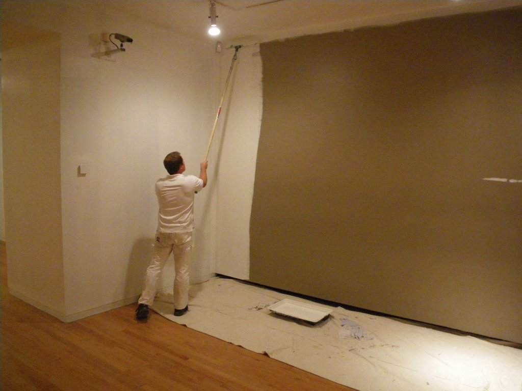 Interior painting service